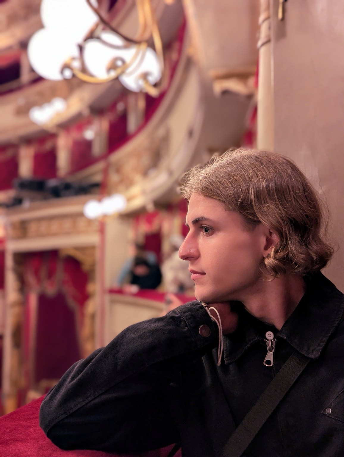 Oleksandr Natiahlyi bei einem Besuch der Mailänder Scala in Italien